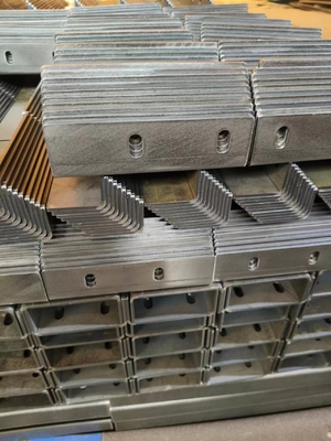 6mm Galvanised Concrete Sleeper Fence Bracket For Railway OEM